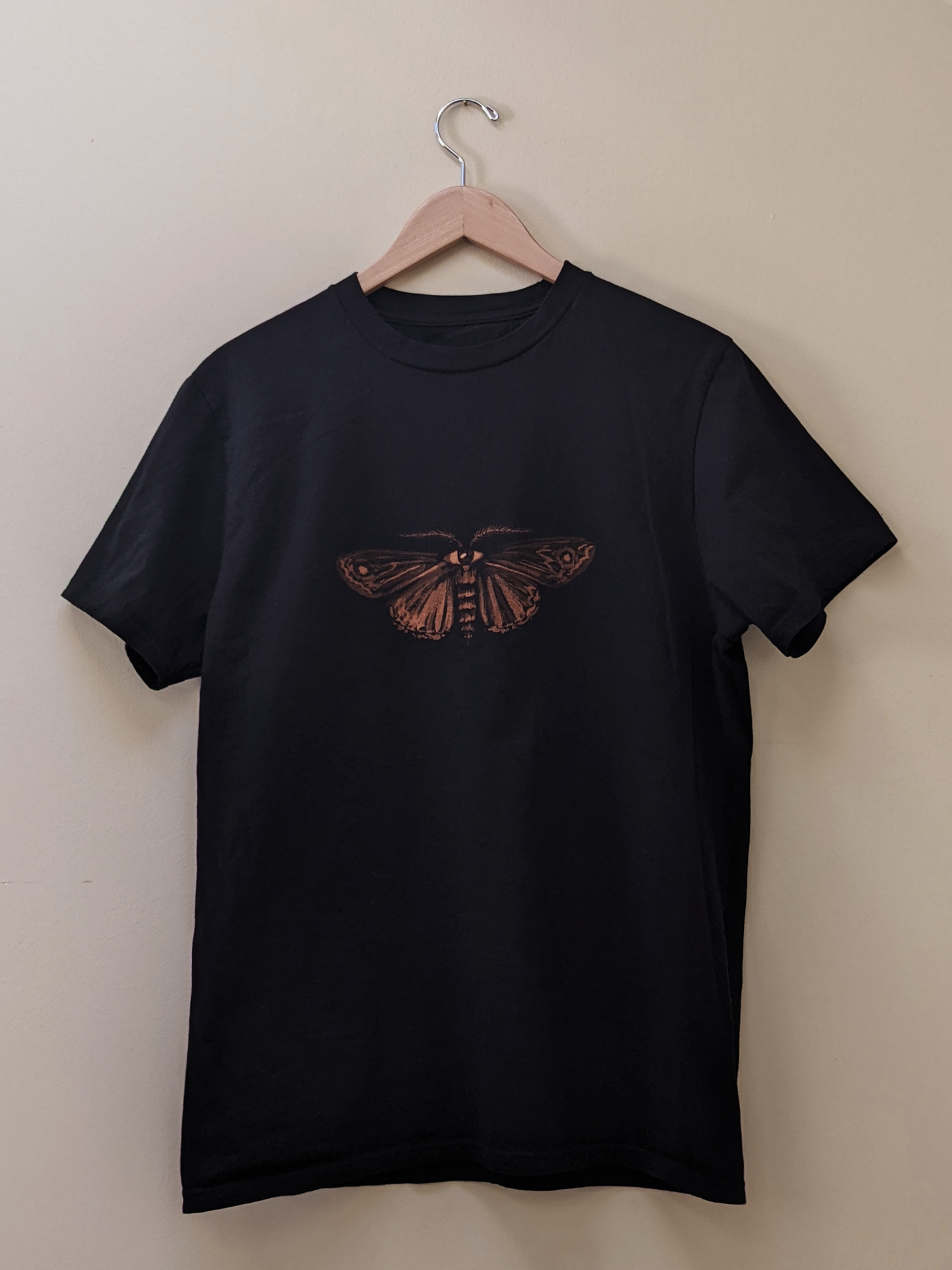 bleach-painted shirt (L)